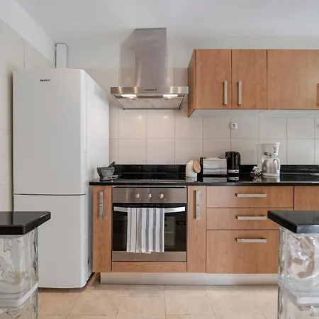 Terrace By An Island Nyaraló Caniço