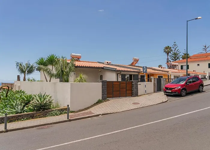 Terrace By An Island Caniço