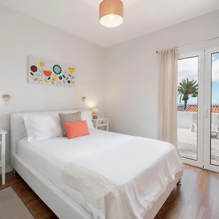 Terrace By An Island Semesterbostad *